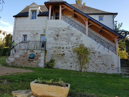 Chambres d'hôtes La Haute Cormerie, Забронировать Отель «постель и завтрак» Женн 