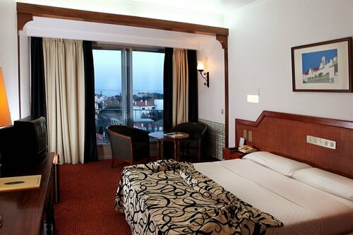 Hotel Cidadela, Забронировать Отель Отели Estoril Coast с парковкой, Парковка