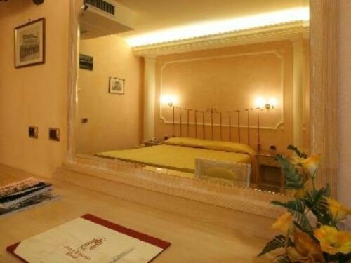 Hotel San Clemente, Забронировать Отель Отели Сантарканджело-ди-Романий с завтраком, Завтраки