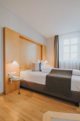 Hotel Landgasthof Zur Post, Prenota Hotel Hotel a Mengkofen con parcheggio, Parcheggio