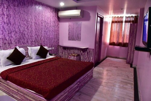 OYO 3950 Hotel Hayat Rabbani, Забронировать Отель Бани-Парк 