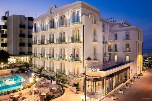 Hotel Ambassador, Забронировать Отель Римини - центр города Римини