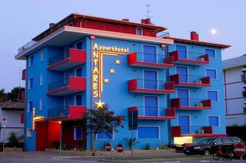 Antares Aparthotel, Забронировать Апарт-отель Отели Венето с парковкой, Парковка