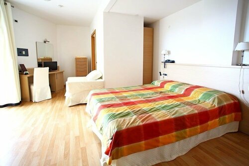 Hotel Olympus, Забронировать Отель Каорле Линьяно-Ривьера