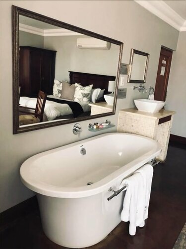 Belle Done Boutique Hotel & Spa, Забронировать Курортный отель Отели Мпумаланга с парковкой, Парковка
