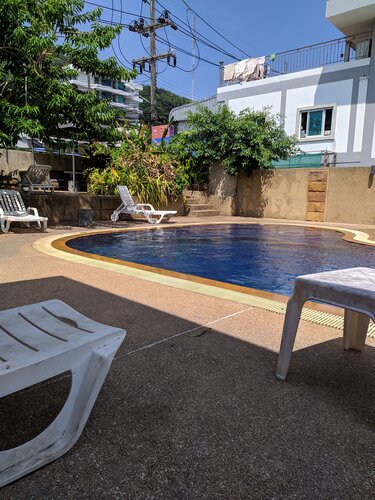 Kata Happy House, Забронировать Курортный отель Карон Бич Пхукет