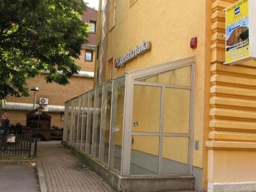 Rooms Slavonija, Забронировать Отель Дарувар Беловарско-Билогорская жупания, рядом с Курорт Даруварске-Топлице