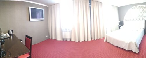 Hotel Zarya, Boek Hotel Hotels in Buguruslan met parkeren, Parkeren