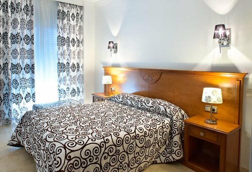 Abril Nerja, Book Hostel / Vandrerhjem Axarquía Vandrehjem, Hostel / Vandrerhjem