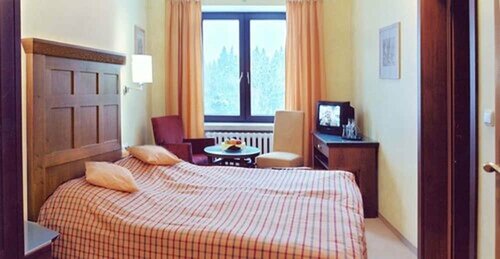 Hotel Forstmeister, Забронировать Отель Отели Schönheide 3 звезды, 3*