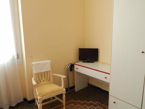 Albergo La Vela, Prenota Hotel Hotel economici a Riviera Ligure