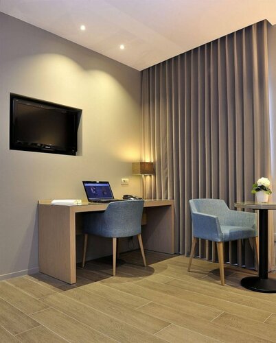 Parkhotel Kortrijk, Prenota Hotel Hotel business a Flanders, 4* 5*