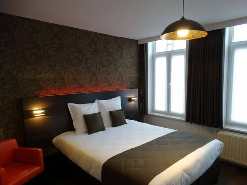 Hotel Kristoffel - Ontbijt inbegrepen, Забронировать Отель Отели в центре Миделкерк, в центре