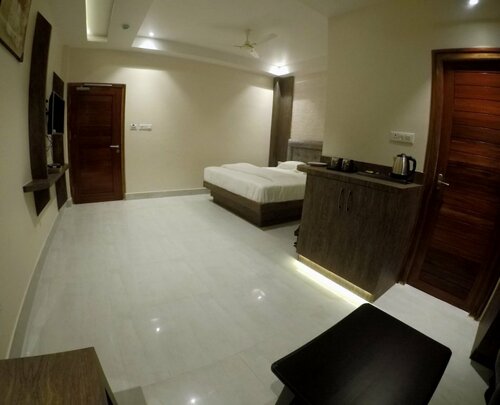 Hotel Serene Palace, Забронировать Отель Отели Порт-Блэр 3 звезды, 3*