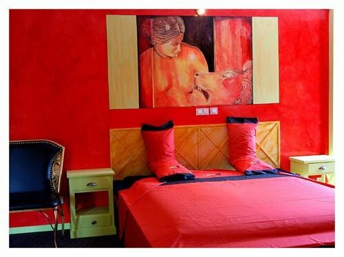 Motel Venus, Book Motel  