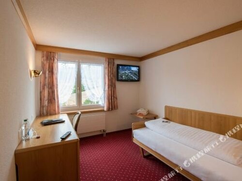 Hotel Stumps Alpenrose, Забронировать Отель Отели Вильдхаус с парковкой, Парковка
