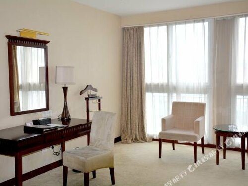 Jingming Club Hotel, Rezervați Hotel Hoteluri în Shenzhen cu parcare, Parcare