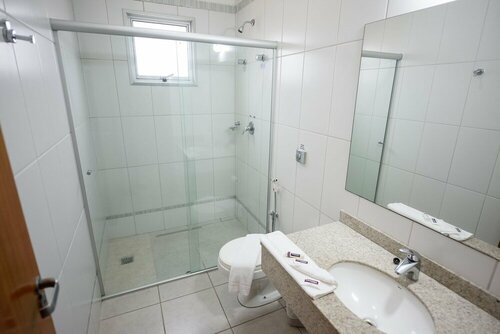 Prisma Plaza Hotel, Забронировать Отель Таубати 