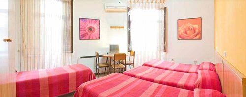 Casa Antares, Забронировать Гостевой дом Недорогие отели Гранады, рядом с Монастырь Сен-Джеронимо, недорогие