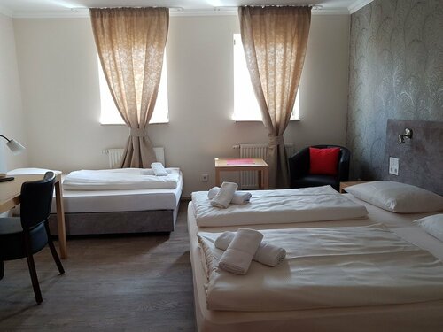 Hotel Zum Weissen Ross, Book Hotel Hotels in Saxony with Parking, Parking