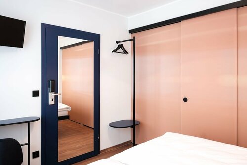 The Dot - 24-7 Check-in, Reservar Hotel Hotéis em Sendling-Westpark com estacionamento, Estacionamento