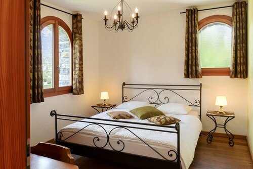 Castel de Daval, Book Bed and Breakfast Sierre hoteller med morgenmad, Morgenmad