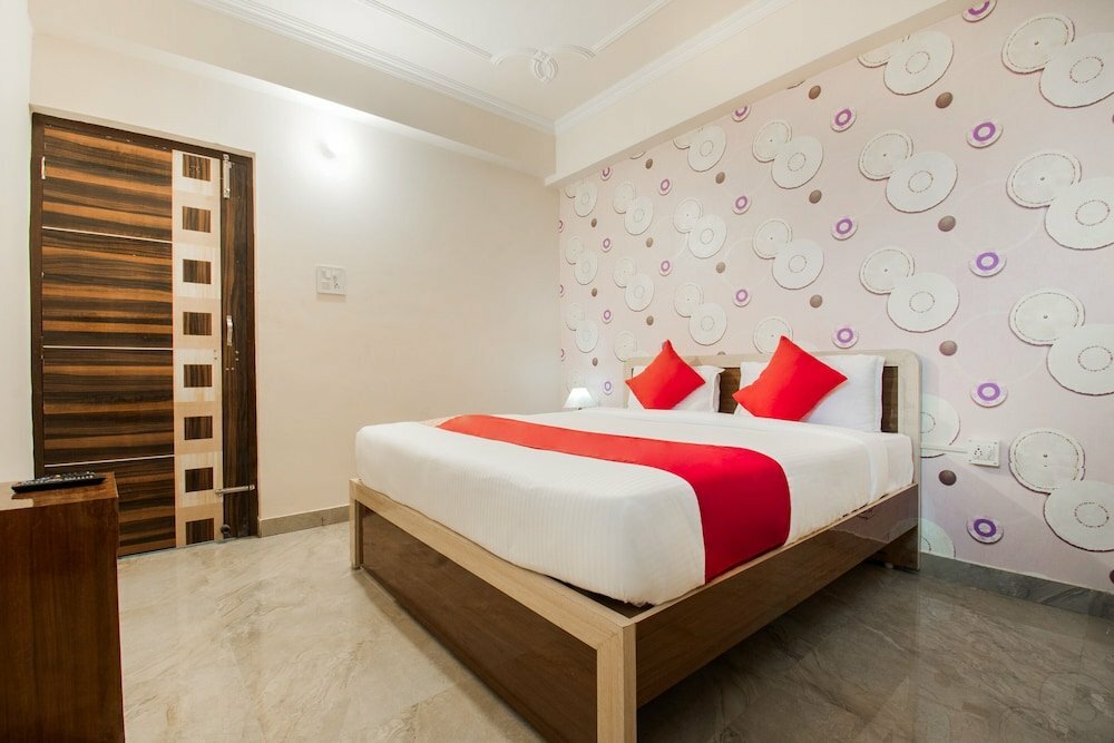 Magadh Palace Guest House @499couple friendly hourly stay available