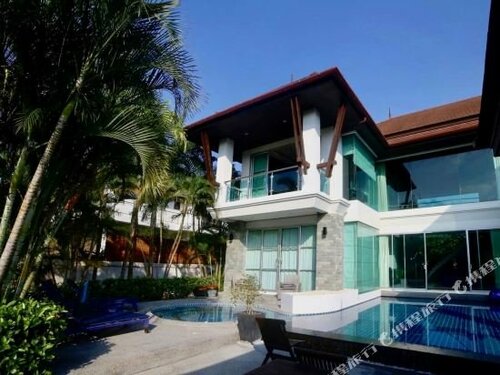 Villa Solitude, Κράτηση Βίλα Ban Saiyuan Πουκέτ Πόλη