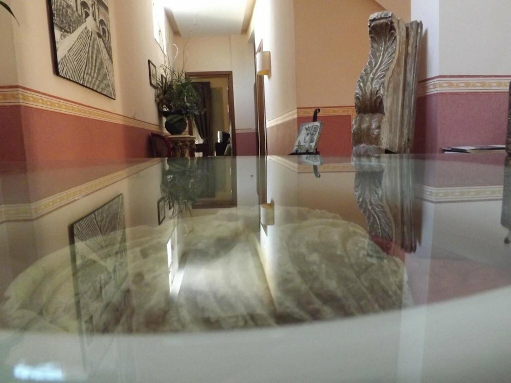 Neathon Rooms