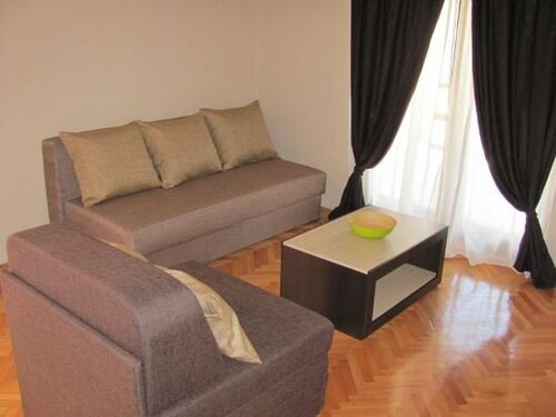 Apartments HMD, Забронировать Апартаменты/квартира Отели Будванская ривьеры с парковкой, рядом с Пристань для яхт Будвы, Парковка