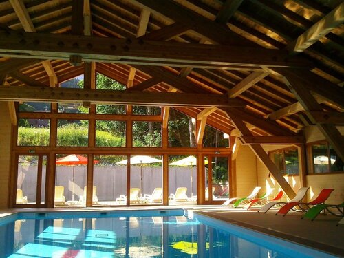 Résidence Le Jarbay, Book Chalet Hoteller i Rhône-Alps med parkering, Parkering