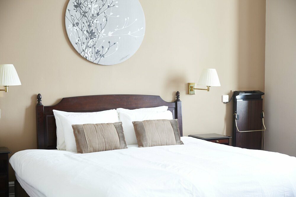 The Hampton Hotel by Greene King Inns