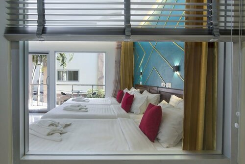 ARAYA HOTEL, Забронировать Отель Недорогие отели Uttaradit Province, недорого