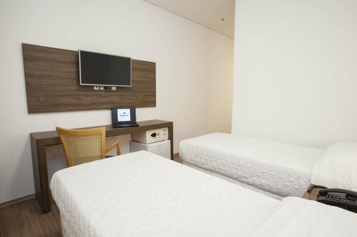 Travel Inn Express Hotels Brás, Забронировать Отель Отели Бра 3 звезды, 3*