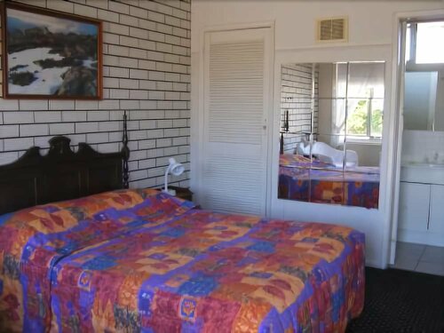Colonial Lodge Motel Geelong, Rezervasyon Motel Geelong Bellarine Peninsula