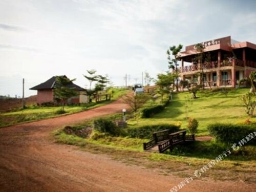 Baan Rai Sujira, Забронировать Отель Отели Nakhon Ratchasima Province 3 звезды, 3*