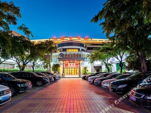 Swan Hotel, Book Hotel Hotels in Siming with a Pool, Swimming Pool