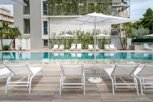 Youmami Lifestyle Suite Hotel, Забронировать Отель Отели в центре Джулианова с завтраком, отели в центре Джулианова с завтраком