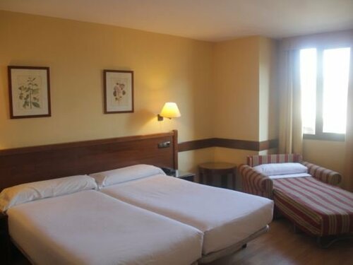 Hotel Oriente, Забронировать Отель Сарагоса Zaragoza Province, рядом с Puente de Piedra