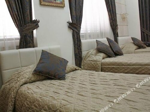 Hotel Comfort City Center, Забронировать Отель Отели Тираны 4 звезды, рядом с Skanderbeg Square, 4*