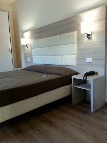 Hotel Mercedes, Забронировать Отель Отели Лимоне-суль-Гарды 3 звезды, 3*