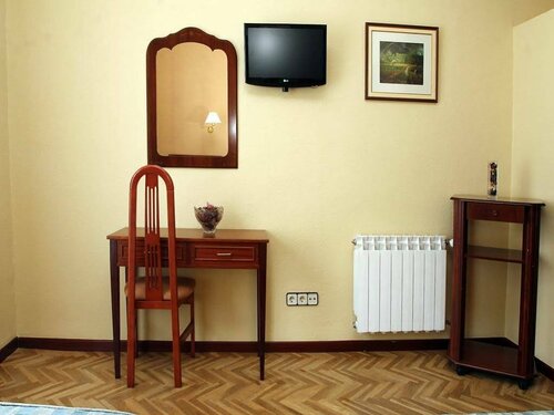 Hostal Sardinero, Забронировать Отель центр города Мадрид, рядом с Reina Victoria Theatre