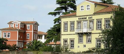 İstanbul Houses Sabiha Gökçen Airport,  Apartamentowiec hotelowy Hotele w Pendik z Basenem, Basen