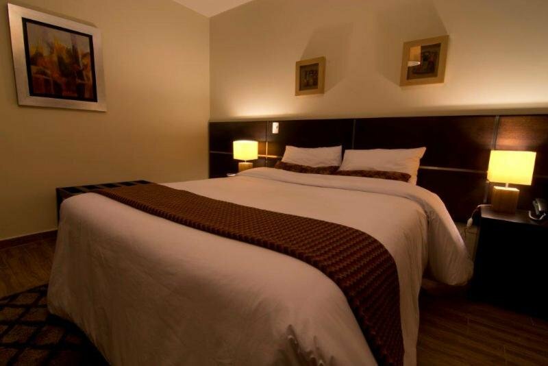Hotel El Tambo Dos de Mayo
