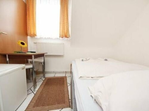 City-Pension-Storch, Забронировать Гостевой дом Старый город - Север Кельн