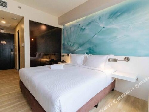 MAXX Hotel Makati, Rezerwuj Hotel Hotele w Manila z Basenem, Basen