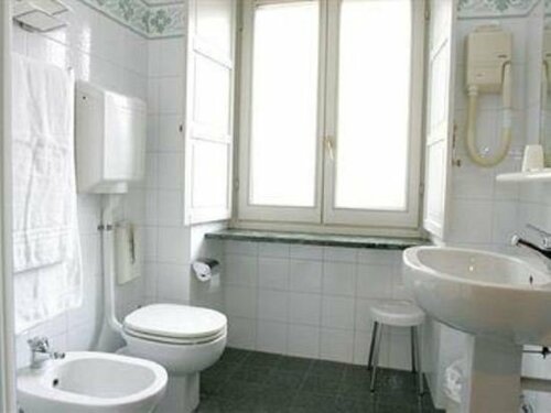 Le Petit Hotel, Varaa Hotelli Torino hotellit, joissa on aamiainen, Aamiainen
