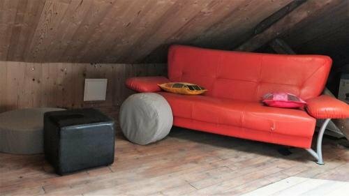 La Maison Rouge - Backpacker Hostel, Забронировать Хостел Сент-Этьен Луара