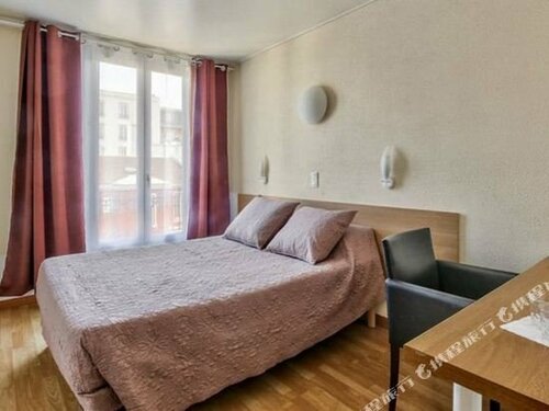 Hotel SUB, Забронировать Отель Отели Аньер 3 звезды, 3*