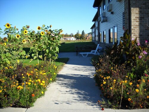 Quality Inn Sheboygan, Book Hotel Hoteller i Sheboygan med parkering, Parkering